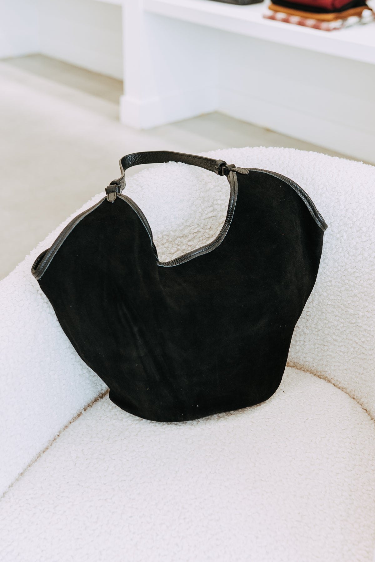 STAKA SUEDE TOTE