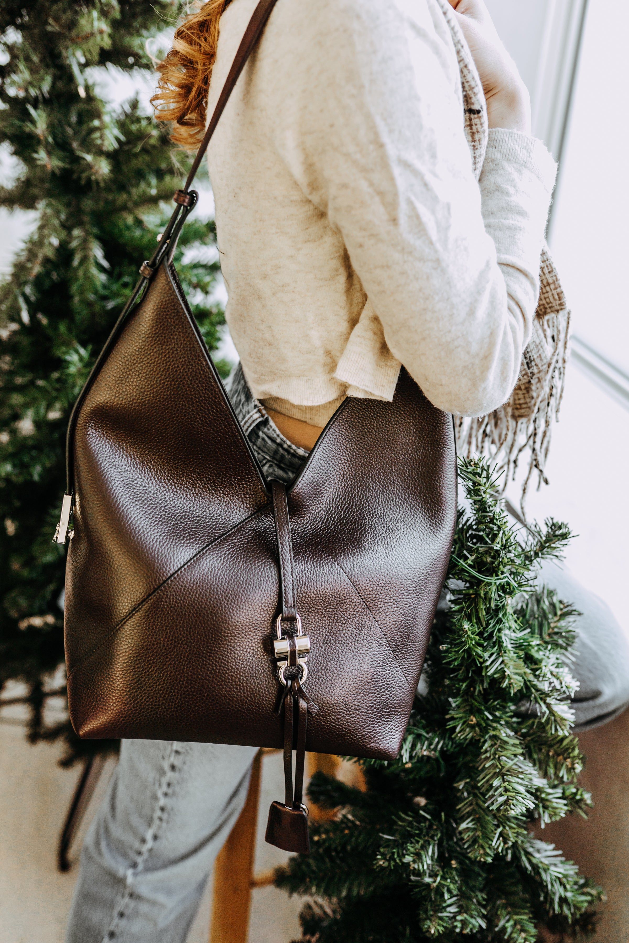LAURETTA LEATHER SHOULDER BAG