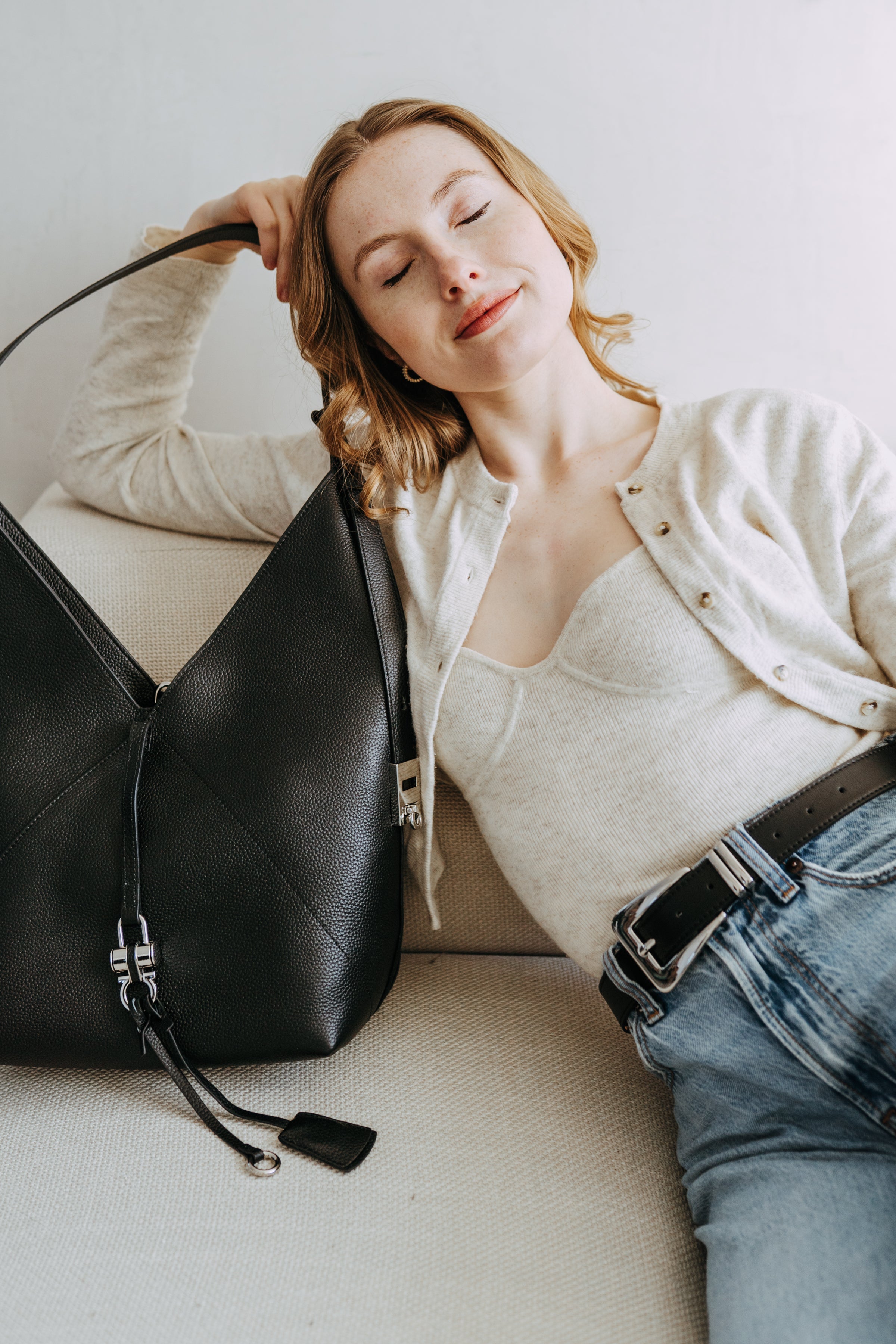 LAURETTA LEATHER SHOULDER BAG