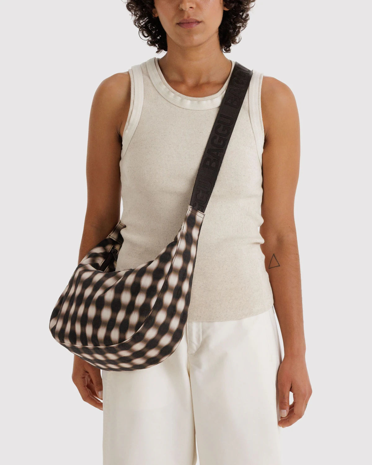 MEDIUM CRESCENT BAG