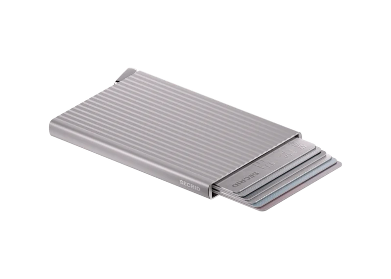 FLUTED CARD PROTECTOR