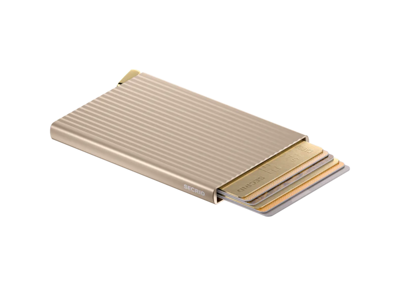 FLUTED CARD PROTECTOR