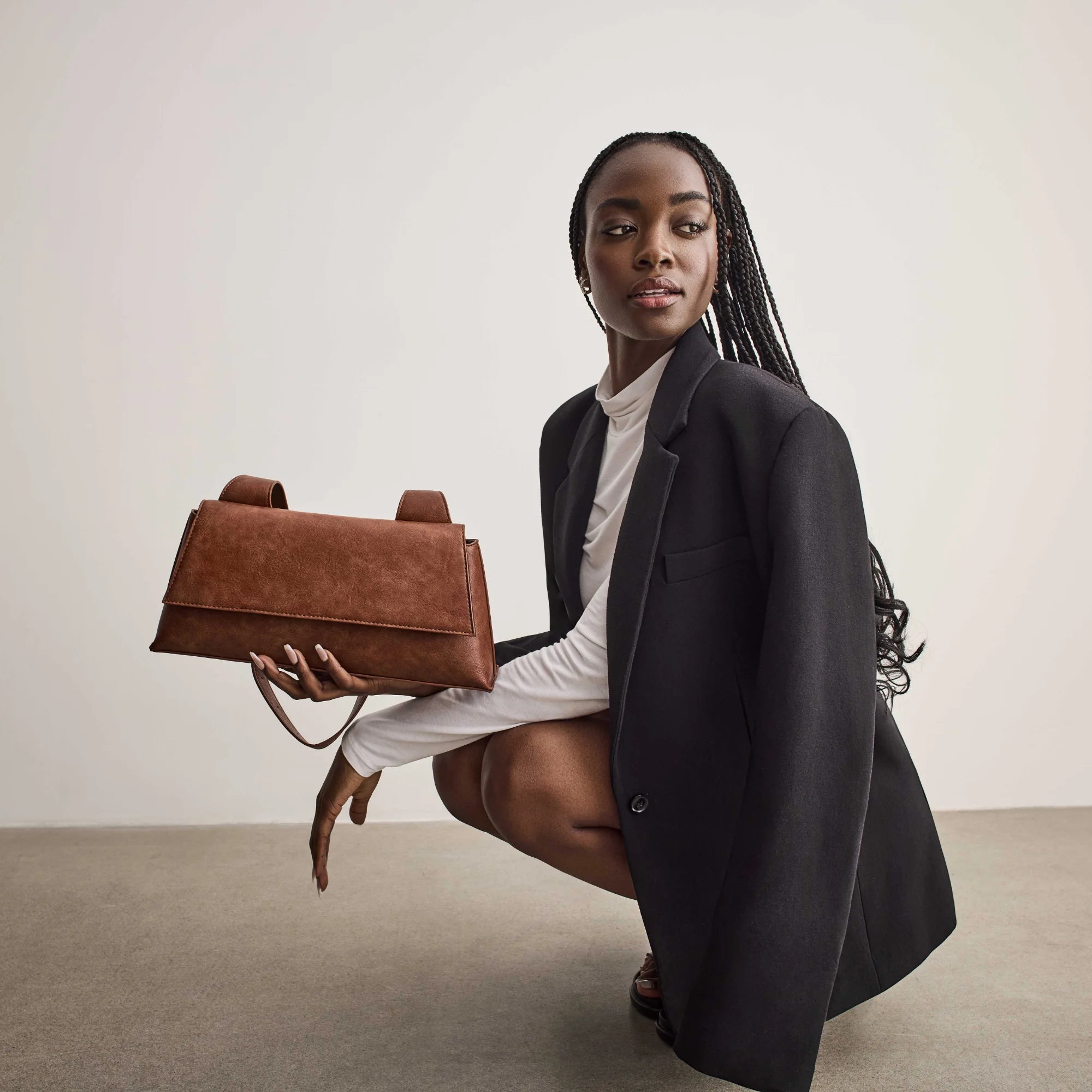 SOFIA BAGUETTE SHOULDER BAG