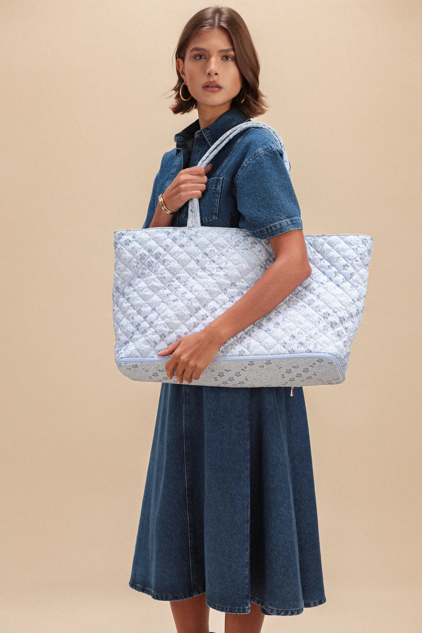 QUILTED EXPANDABLE TOTE