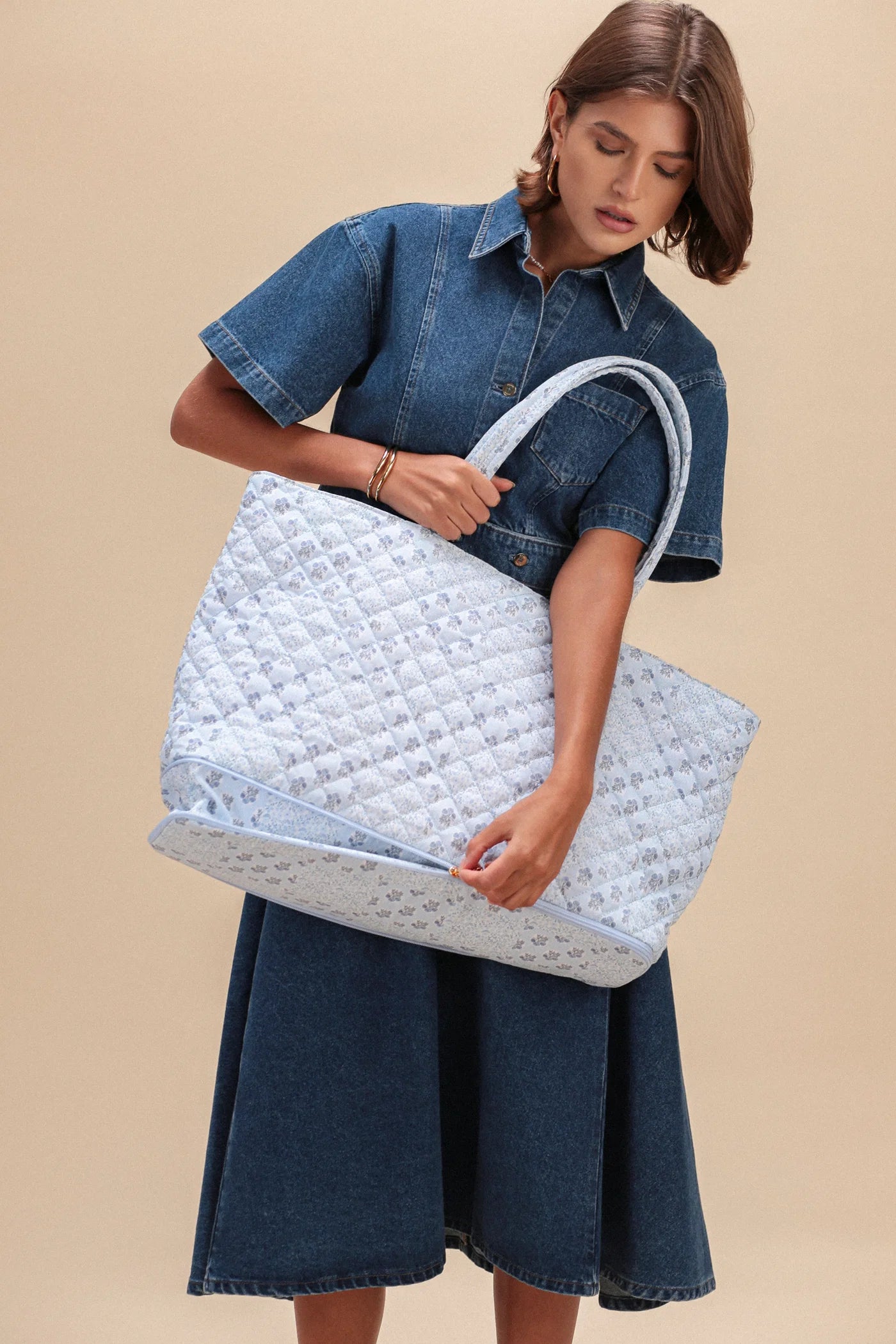 QUILTED EXPANDABLE TOTE