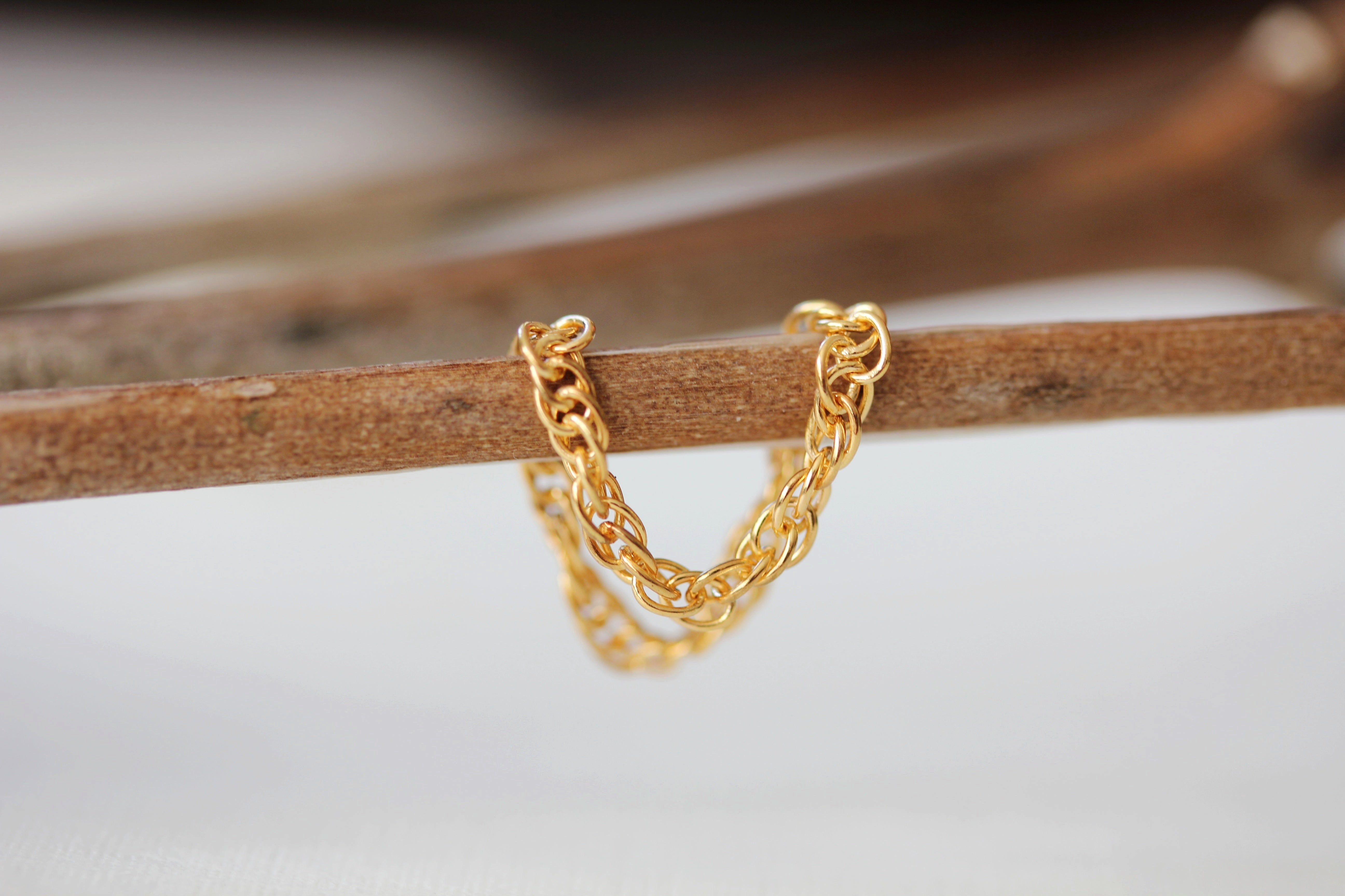 GOLDEN THREAD RING