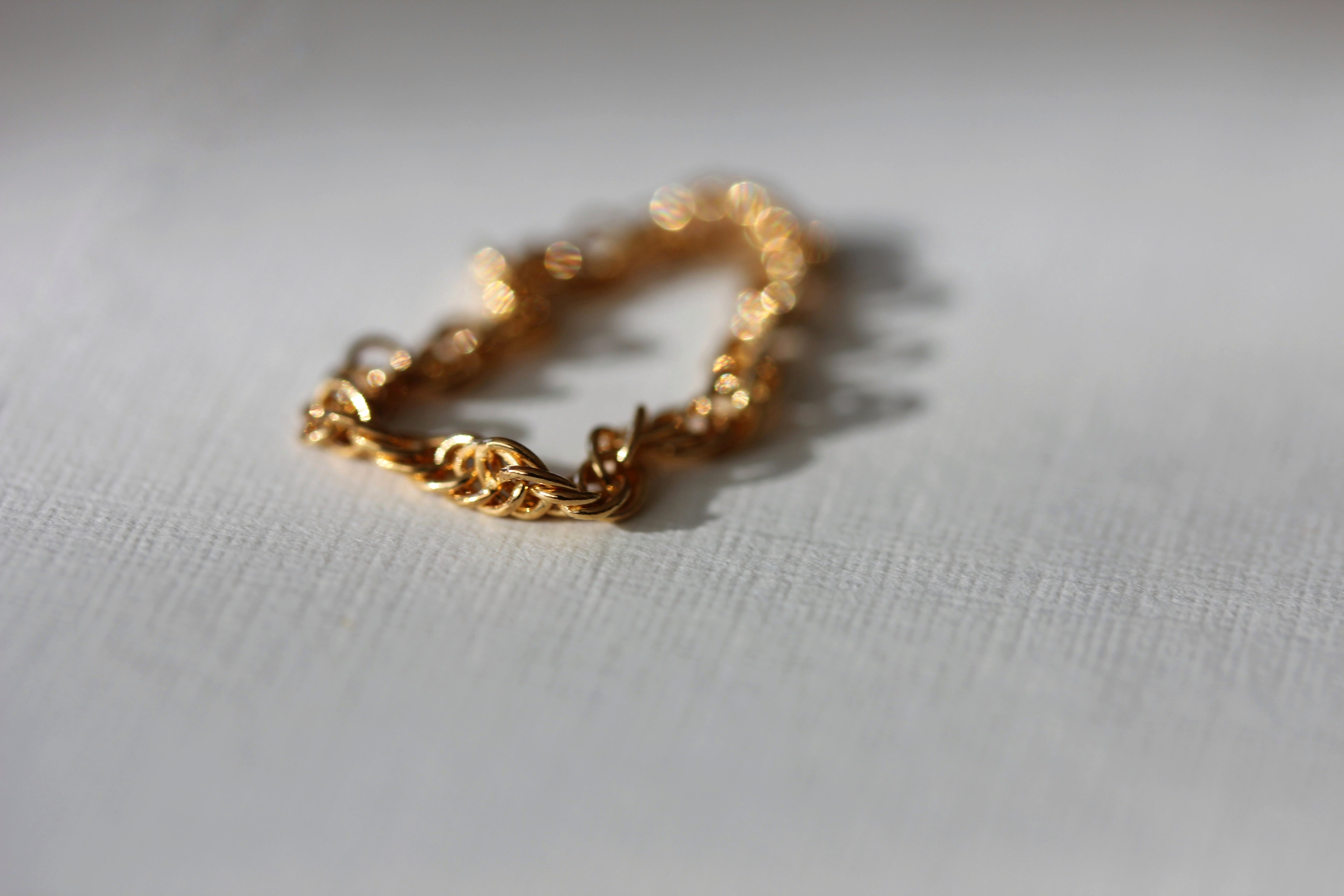 GOLDEN THREAD RING